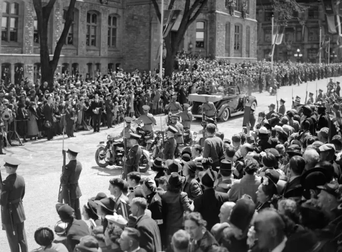 Framed Print : The Royal tour of Canada and the USA by King George VI and Queen Elizabeth, 1939 The King Framed Print : The Royal tour of Canada and the USA by King George VI and Queen Elizabeth, 1939 The King