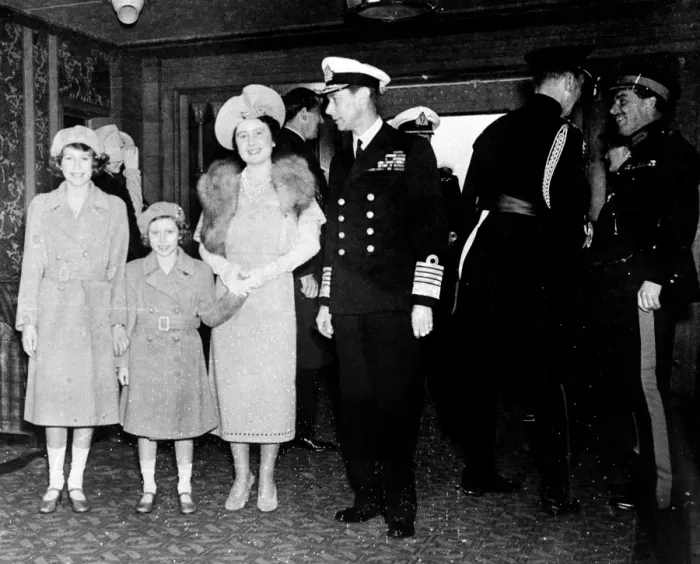 Framed Print : The Royal tour of Canada and the USA by King George VI and Queen Elizabeth, 1939 The King Framed Print : The Royal tour of Canada and the USA by King George VI and Queen Elizabeth, 1939 The King