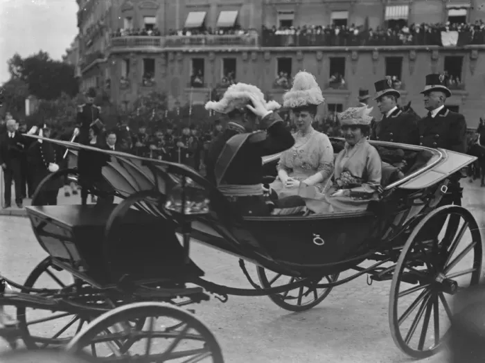 Framed Print : Royal Visit To Paris The Queen and MME Poincare Visit of King George V to France