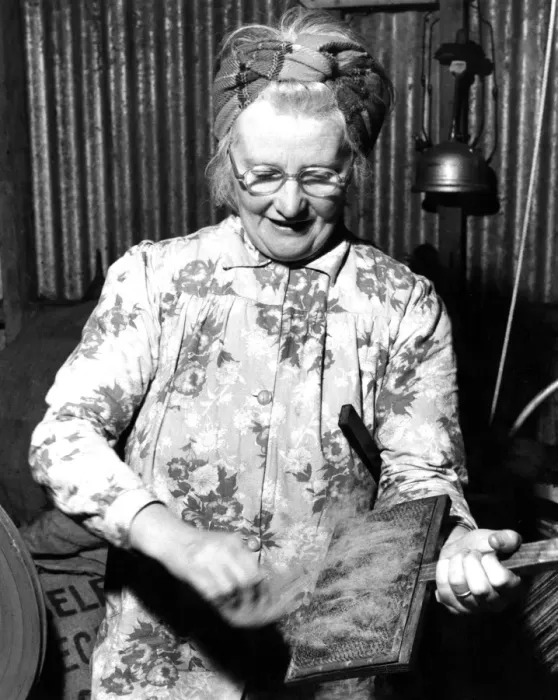 Framed Print : Royal weaver of Harris, Mrs McDonald. carding the wool Isle of Harris, Tweed Photograph Framed Print : Royal weaver of Harris, Mrs McDonald. carding the wool Isle of Harris, Tweed Photograph