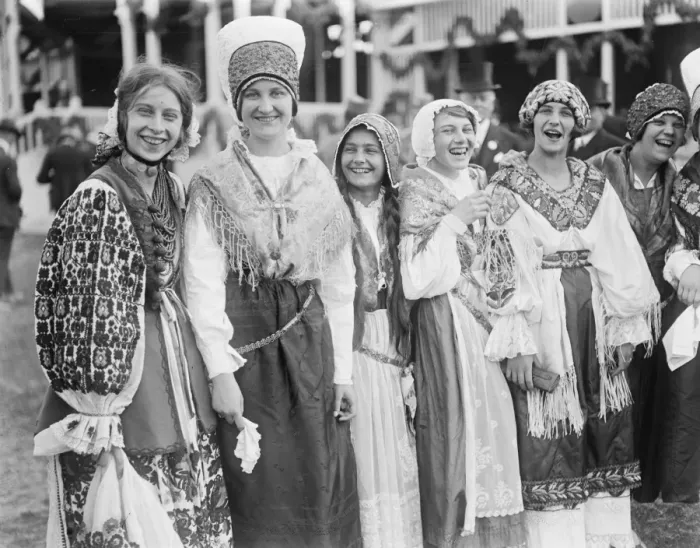 Framed Print : The Royal Wedding at Belgrade. Daughters of Serbian notables watching the review Framed Print : The Royal Wedding at Belgrade. Daughters of Serbian notables watching the review
