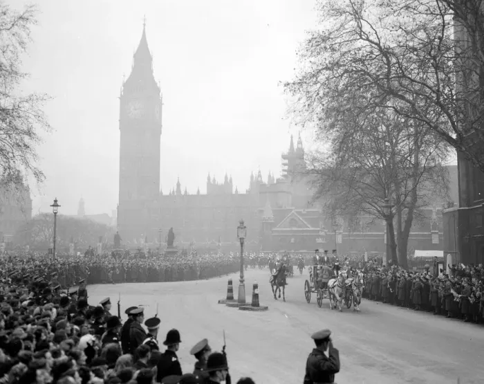 Framed Print : Royal Wedding. The Irish State Coach seen approaching Westminster Abbey with Big Framed Print : Royal Wedding. The Irish State Coach seen approaching Westminster Abbey with Big