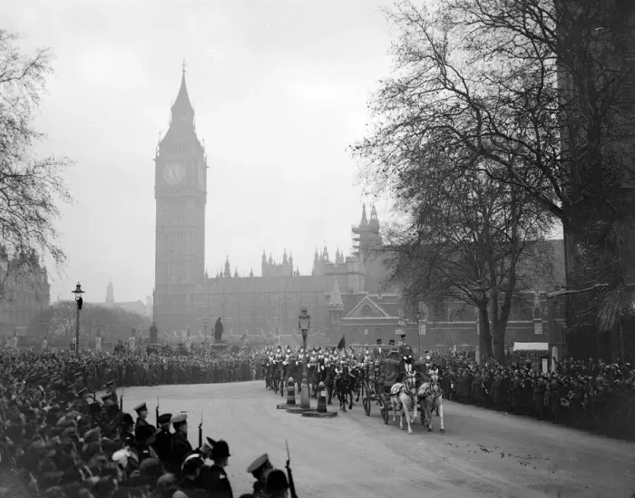 Framed Print : Royal Wedding. The Irish State Coach seen approaching Westminster Abbey with Big Framed Print : Royal Wedding. The Irish State Coach seen approaching Westminster Abbey with Big