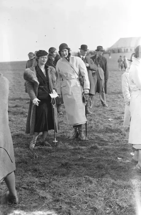 Framed Print : Rutland point to point at Long Clawson. Miss Nancy Hecksher and Miss Rosemary Bonskell