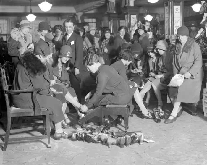 Framed Print : Sales time in Kensington. 1928 Framed Print : Sales time in Kensington. 1928