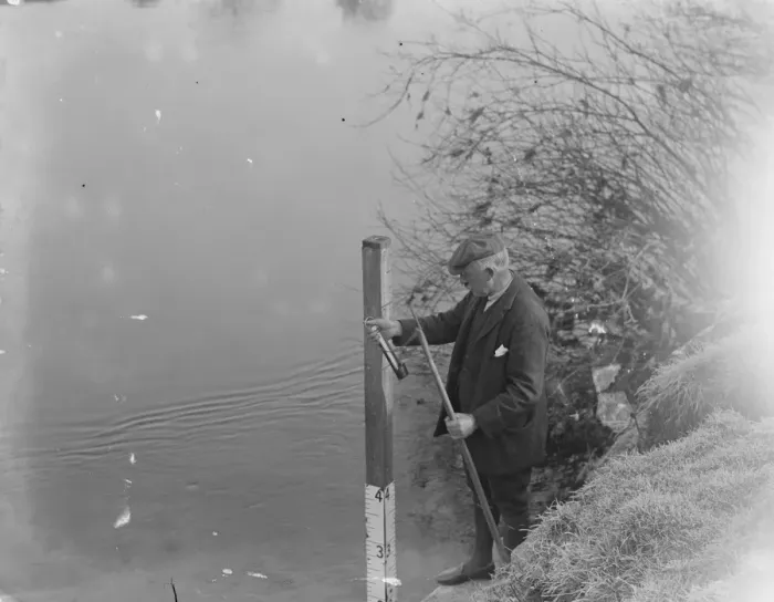 Framed Print : Salmon Fishing on the Wye at Hampton Bishop. Mr J Arthur Hutton taking the depth Framed Print : Salmon Fishing on the Wye at Hampton Bishop. Mr J Arthur Hutton taking the depth