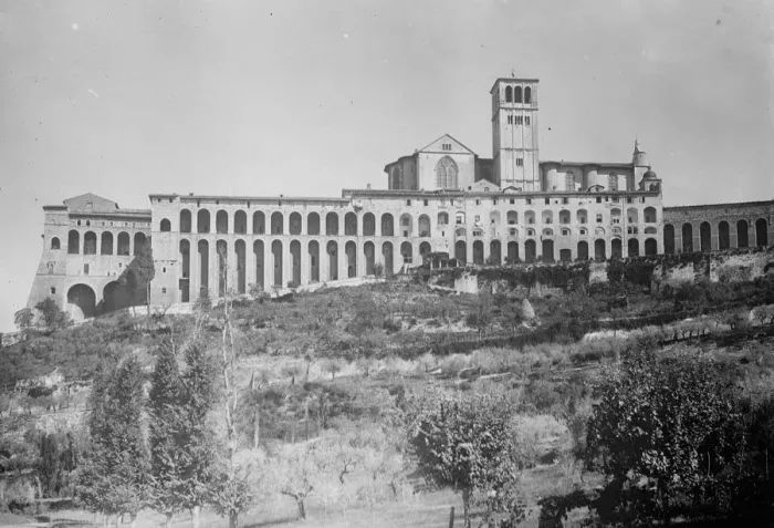 Framed Print : Scene of Royal wedding. A striking view of Assisi, showing the upper and lower Framed Print : Scene of Royal wedding. A striking view of Assisi, showing the upper and lower