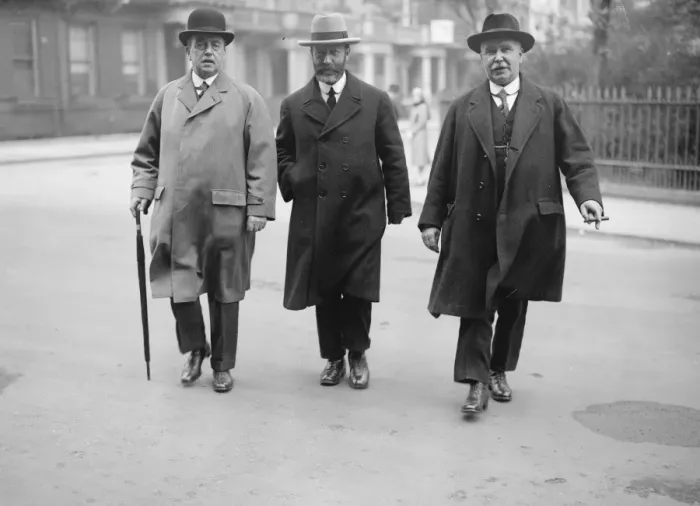 Framed Print : Scenes in Downing Street. Mr Henderson, Bromley and Walkden in Downing Street Framed Print : Scenes in Downing Street. Mr Henderson, Bromley and Walkden in Downing Street