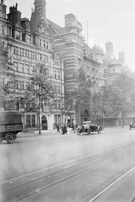 Framed Print : Scotland Yard June 1922