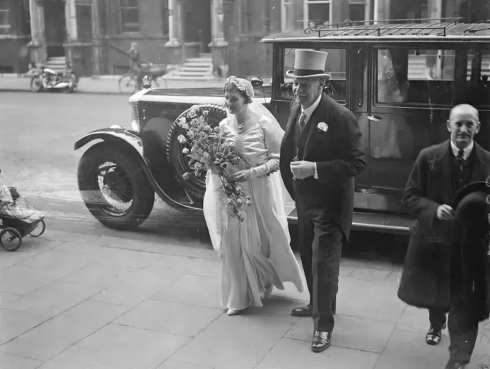 Framed Print : Scottish wedding in London. The marriage of Captain Walter Scott, Royal Corps of Signals