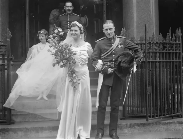 Framed Print : Scottish wedding in London. The marriage of Captain Walter Scott, Royal Corps of Signals Framed Print : Scottish wedding in London. The marriage of Captain Walter Scott, Royal Corps of Signals