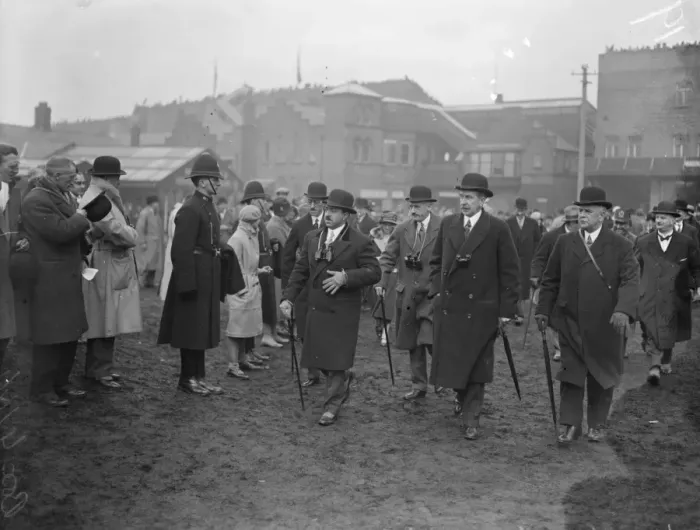 Framed Print : Sensational Grand National. King Amanullah walking to the paddock. 30 March 1928 King Framed Print : Sensational Grand National. King Amanullah walking to the paddock. 30 March 1928 King