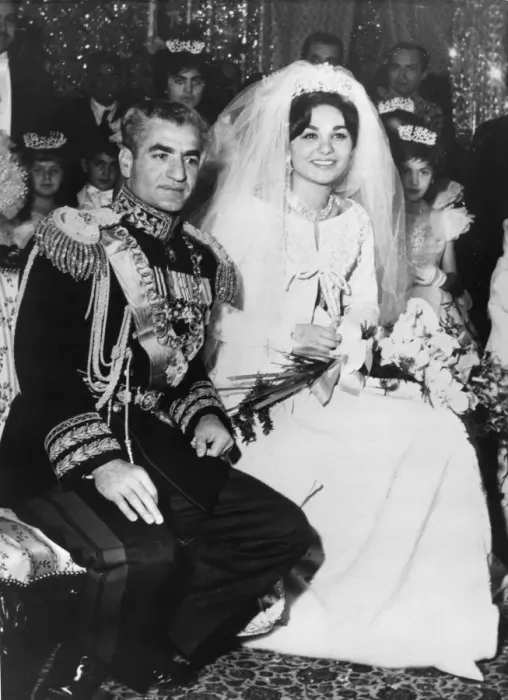 Framed Print : The Shah of Persia marries his art student, Farah. The Royal couple after the ceremony Framed Print : The Shah of Persia marries his art student, Farah. The Royal couple after the ceremony