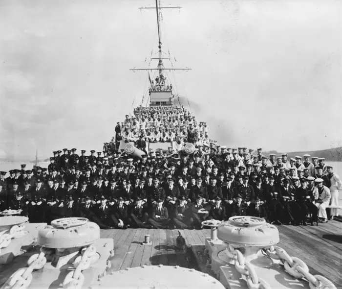 Framed Print : Ships company of HMS Berwick a County class heavy cruiser 3 March 1928 Framed Print : Ships company of HMS Berwick a County class heavy cruiser 3 March 1928