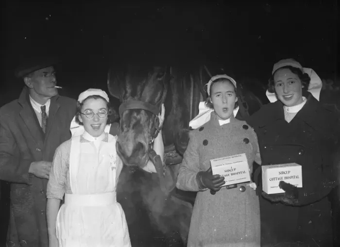 Framed Print : Sidcup Cottage Hospital carol singing nurses with their collection boxes and horse Framed Print : Sidcup Cottage Hospital carol singing nurses with their collection boxes and horse