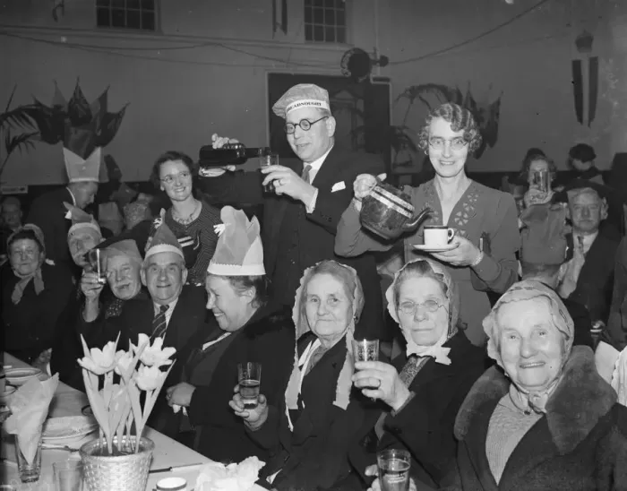 Framed Print : Sidcup Old Folks Party attended by councillors Mr and Mrs T G Gabraith Framed Print : Sidcup Old Folks Party attended by councillors Mr and Mrs T G Gabraith