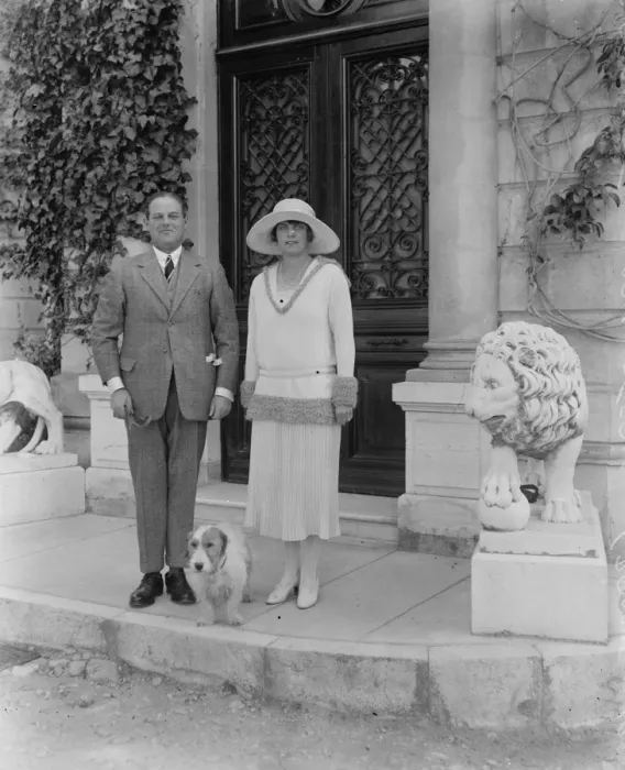 Framed Print : Sir Albert Sterns Engagement Sir Albert Stern and his bride to be Miss Helen Orr Lewis Framed Print : Sir Albert Sterns Engagement Sir Albert Stern and his bride to be Miss Helen Orr Lewis