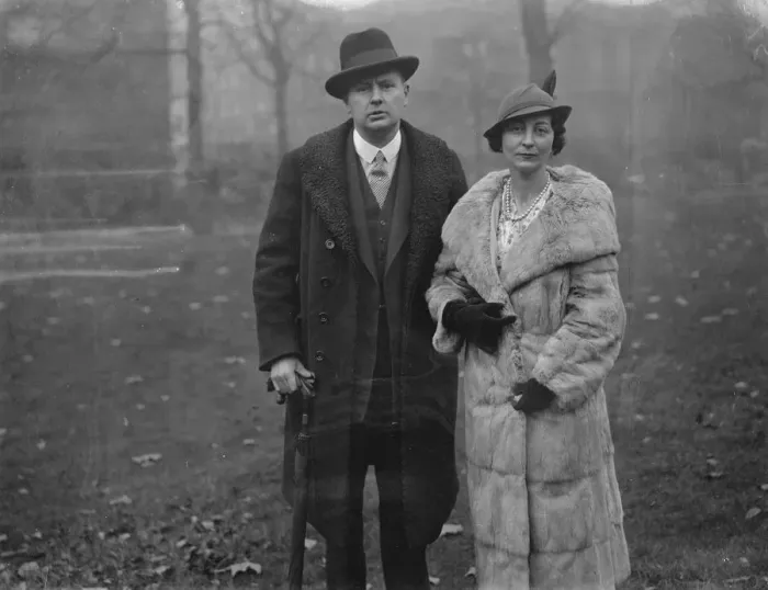Framed Print : Sir Campbell Mitchell Cotts and Princess Helene de la Tremoille engaged. 5 November Framed Print : Sir Campbell Mitchell Cotts and Princess Helene de la Tremoille engaged. 5 November