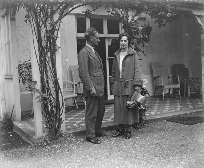Framed Print : Sir Herbert Barker ( The Famous Manipulative Surgeon ) with Lady Barker ( His wife