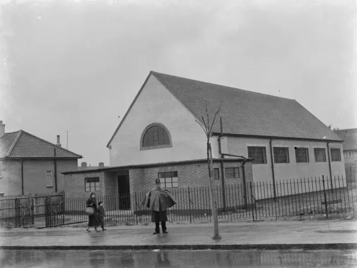 Framed Print : Sir Kingsley Wood opens St Barnabas Hall in Eltham, London, which was dedicated Framed Print : Sir Kingsley Wood opens St Barnabas Hall in Eltham, London, which was dedicated