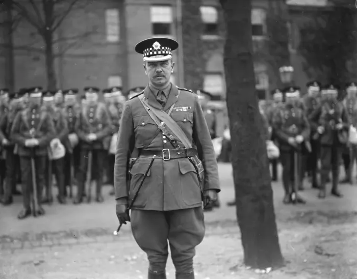 Framed Print : Sir Victor Mackenzie, Bart, DSO, MVO. Officer Commanding 2nd Scots Guards. 1 Framed Print : Sir Victor Mackenzie, Bart, DSO, MVO. Officer Commanding 2nd Scots Guards. 1