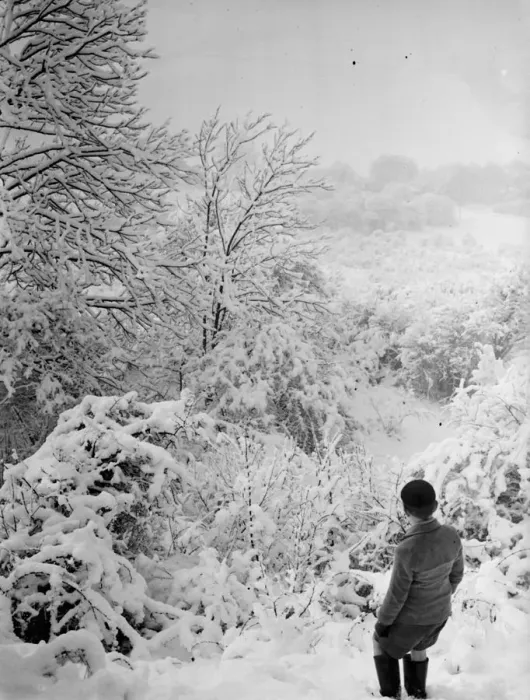 Framed Print : Snow scenes in Biggin Hill, Kent. 1939