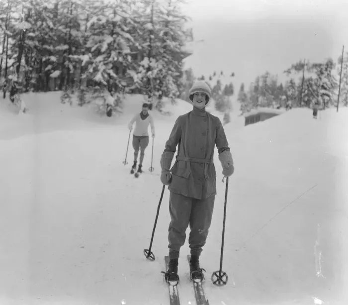 Framed Print : Society in Switzerland. Lady Warrender at St Moritz. 6 January 1923 Framed Print : Society in Switzerland. Lady Warrender at St Moritz. 6 January 1923
