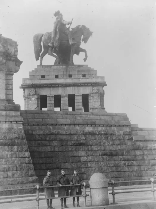 Framed Print : US Soldiers at the foot of the Wilhelm I Monument in Coblenz, Germany 1919 Framed Print : US Soldiers at the foot of the Wilhelm I Monument in Coblenz, Germany 1919