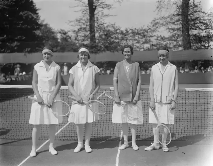 Framed Print : South African ladies tennis team make their first appearance at Henley on thames Framed Print : South African ladies tennis team make their first appearance at Henley on thames