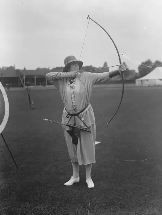 Framed Print : Southern counties archery meeting at Tunbridge Wells. Lady Maud Warrender. 6