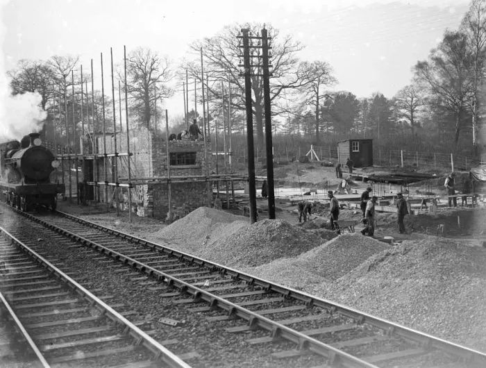 Framed Print : Southern rail electrification at St Mary Cray, Kent. 1933
