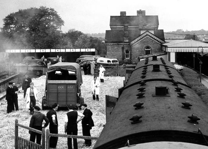 Framed Print : Two special trains were used to move a farm - lock, stock and barrel, from Edenbridge, Kent, to Aberdeenshire, Scotland. The first train took the dead stock and equipment, and the second the animals Framed Print : Two special trains were used to move a farm - lock, stock and barrel, from Edenbridge, Kent, to Aberdeenshire, Scotland. The first train took the dead stock and equipment, and the second the animals