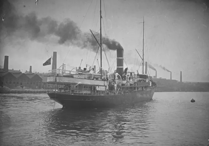 Framed Print : SS King Haakon leaving Newcastle 15 September 1920 Framed Print : SS King Haakon leaving Newcastle 15 September 1920