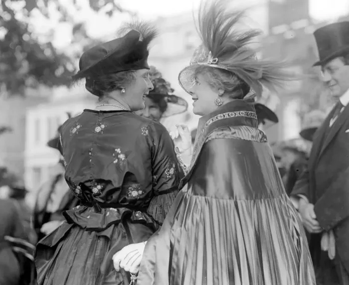 Framed Print : St James Palace Garden Party in aid of the League of Mercy. Princess Alice, Countess of Athlone Framed Print : St James Palace Garden Party in aid of the League of Mercy. Princess Alice, Countess of Athlone