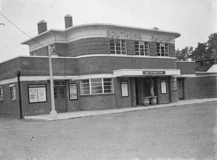 Framed Print : St Mary Cray railway station in Kent. 1939 Framed Print : St Mary Cray railway station in Kent. 1939