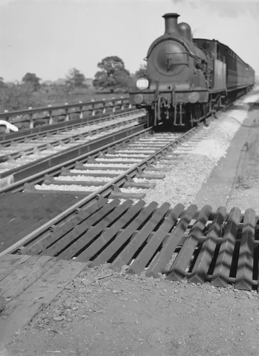 Framed Print : A steam engine coming through the Shorne level crossing in Kent. 1939