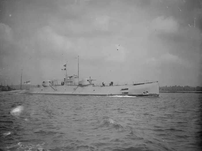 Framed Print : The super submarine leaves Chatham Dreadnought of the under seas HM Submarine X1 was conceived Framed Print : The super submarine leaves Chatham Dreadnought of the under seas HM Submarine X1 was conceived