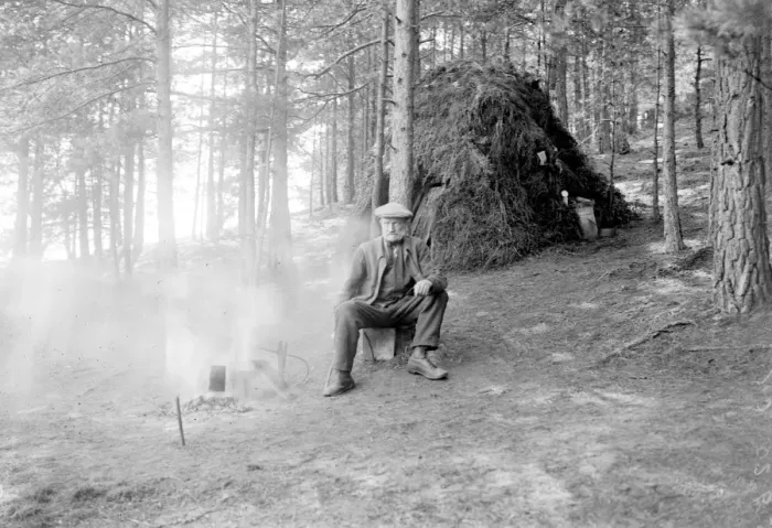 Framed Print : Surrey Hermit can see Royal Prince. The Frensham Hermit outside his shack. died march 1922 Framed Print : Surrey Hermit can see Royal Prince. The Frensham Hermit outside his shack. died march 1922