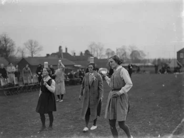 Framed Print : Swanley College sports. Girls competing in the jam jar on the head race Framed Print : Swanley College sports. Girls competing in the jam jar on the head race