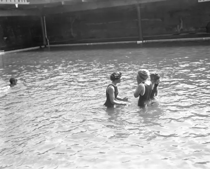 Framed Print : Swimmers in the open air swimming pool at Westcliff - on - Sea, Essex Framed Print : Swimmers in the open air swimming pool at Westcliff - on - Sea, Essex