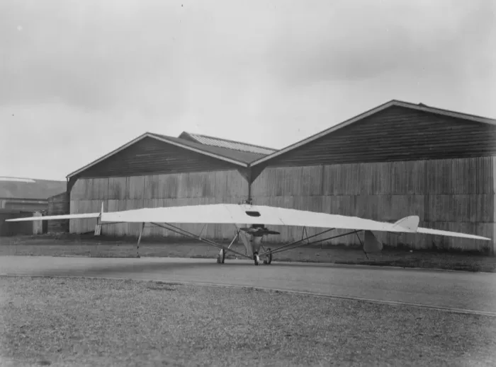 Framed Print : Tail less aeroplane, flying brought within fool proof region. Built by Capt G T R Hill Framed Print : Tail less aeroplane, flying brought within fool proof region. Built by Capt G T R Hill