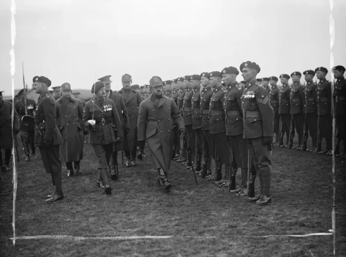Framed Print : Tank battle at Lulworth. King Amanullah inspecting the Guard of Honour. 20 March Framed Print : Tank battle at Lulworth. King Amanullah inspecting the Guard of Honour. 20 March