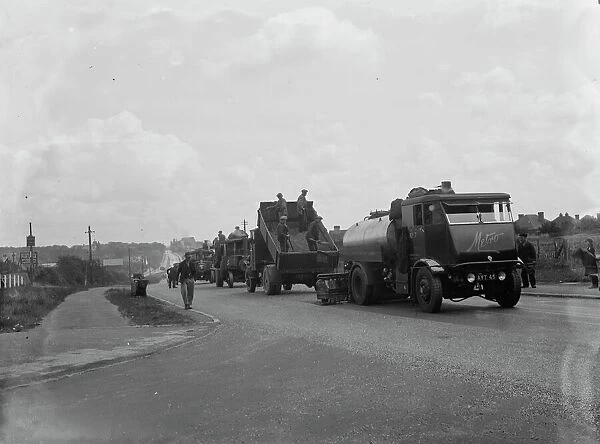 Tarring roads in Swanley, Kent. 1936