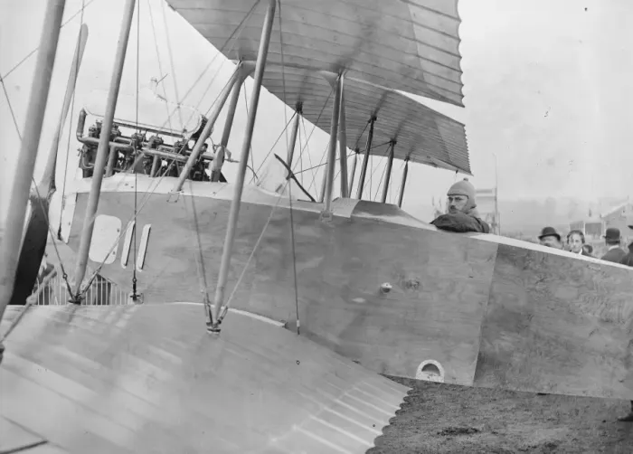 Framed Print : Thalen at Hendon aerodrome on an Albatross biplane 18 June 1921