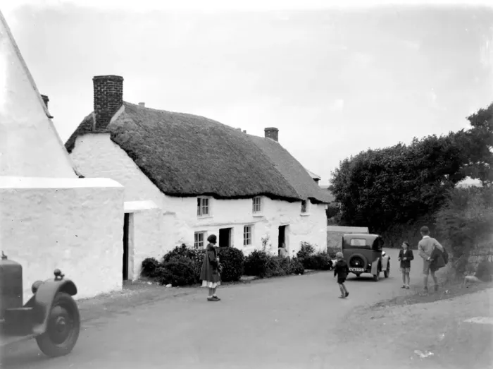 Framed Print : Thatched cottage in a country village. 1933 Framed Print : Thatched cottage in a country village. 1933