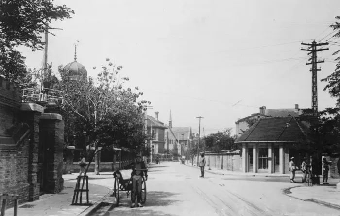 Framed Print : Tianjin. A street in the British concession of Tien Tsin. May 1928