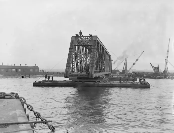 Framed Print : Tilbury, 450 tons road bridge, constructed by the Cleveland bridge and engineering co ltd Framed Print : Tilbury, 450 tons road bridge, constructed by the Cleveland bridge and engineering co ltd