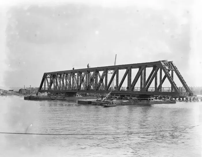 Framed Print : Tilbury, 450 tons road bridge, constructed by the Cleveland bridge and engineering co ltd
