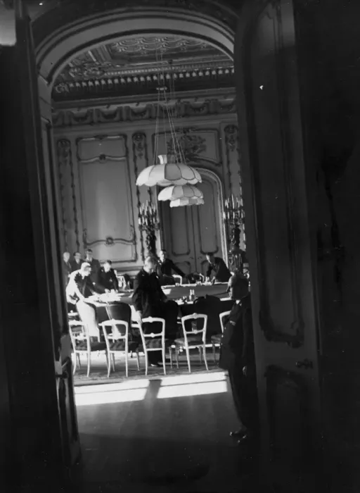 Framed Print : Today, Monday, the eve of the Palestine conference, members of the British delegation
