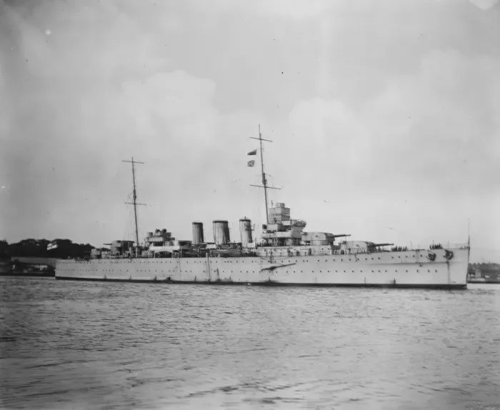 Framed Print : Trials of Britains latest cruiser. Britains latest cruiser, HMS Cornwall Framed Print : Trials of Britains latest cruiser. Britains latest cruiser, HMS Cornwall